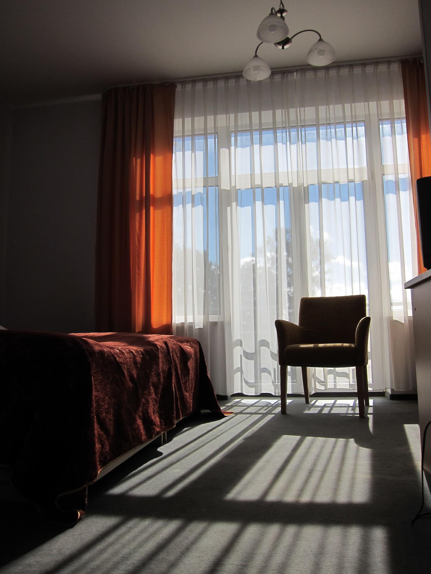 Hotel Vilmaja Рига Экстерьер фото