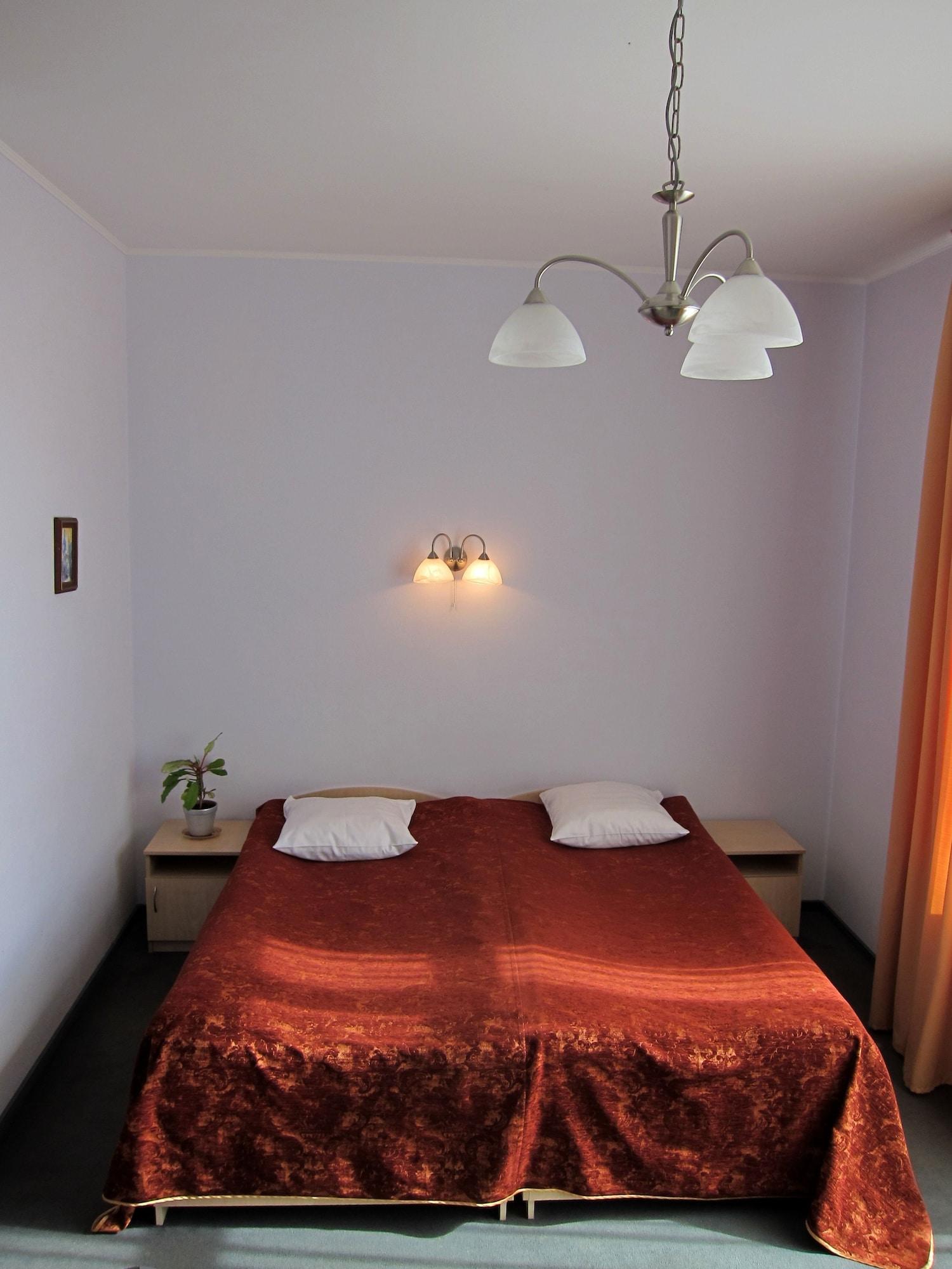 Hotel Vilmaja Рига Экстерьер фото