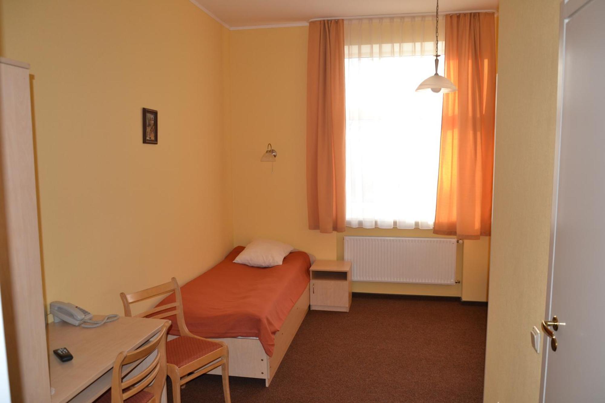 Hotel Vilmaja Рига Экстерьер фото