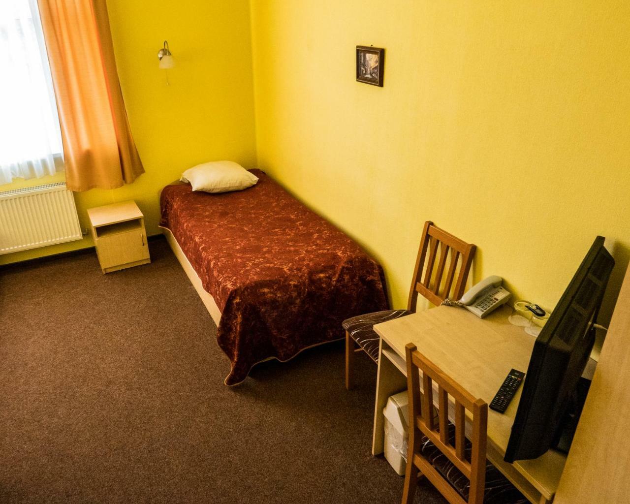 Hotel Vilmaja Рига Экстерьер фото